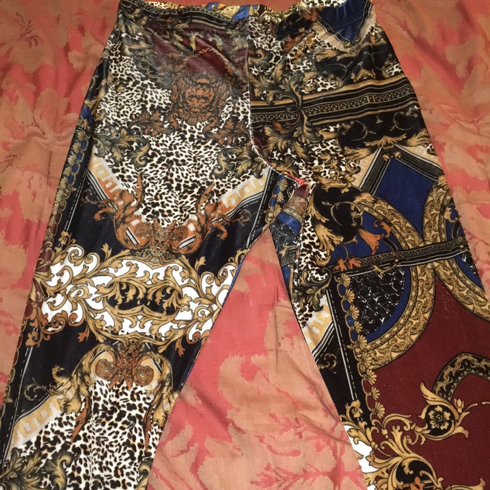 Velvet stretch pants.